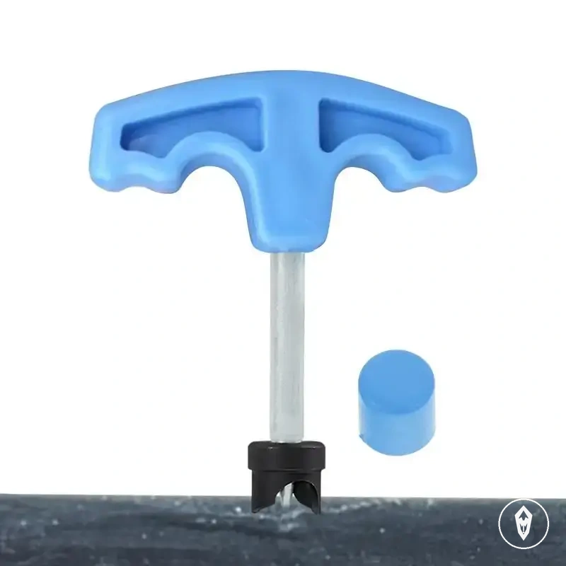 Outil perforateur pour tuyau d’irrigation permettant d’ajouter des goutteurs à un tube PE